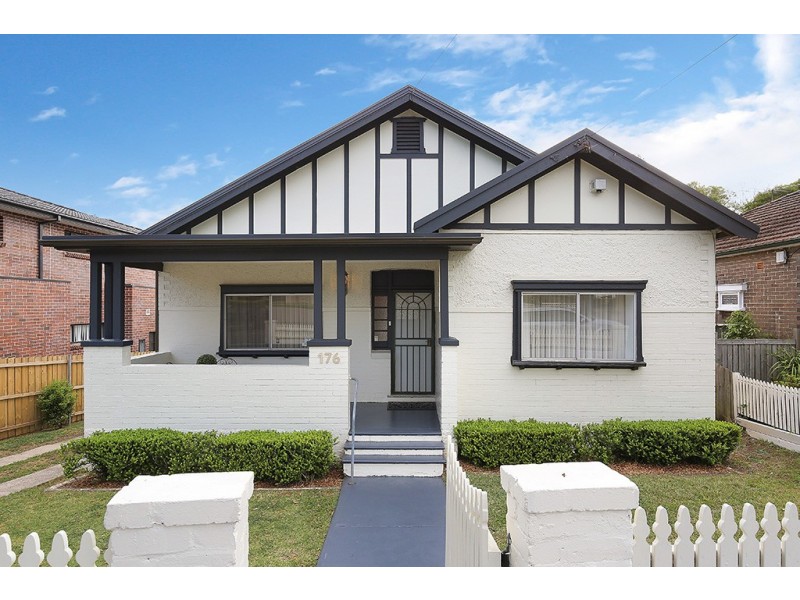 176 Queen Street, Concord West NSW 2138