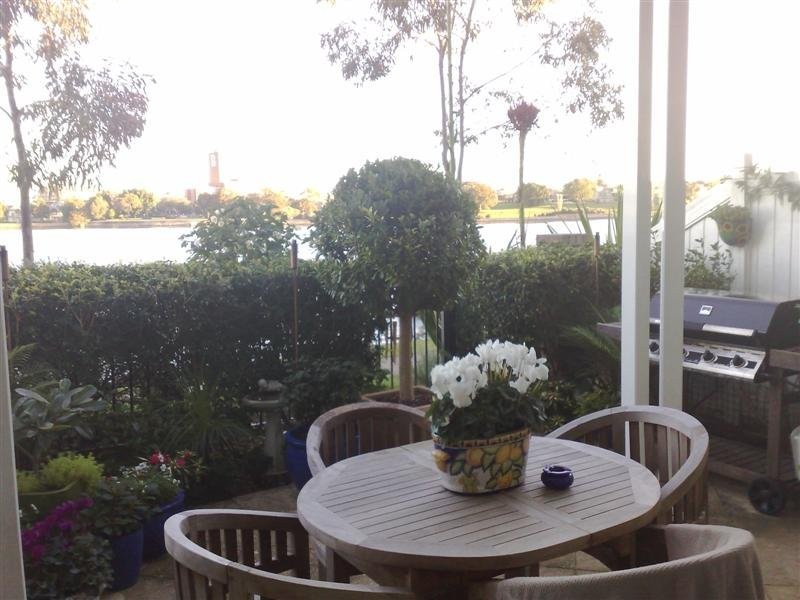 8 Jacaranda Drive, Cabarita NSW 2137