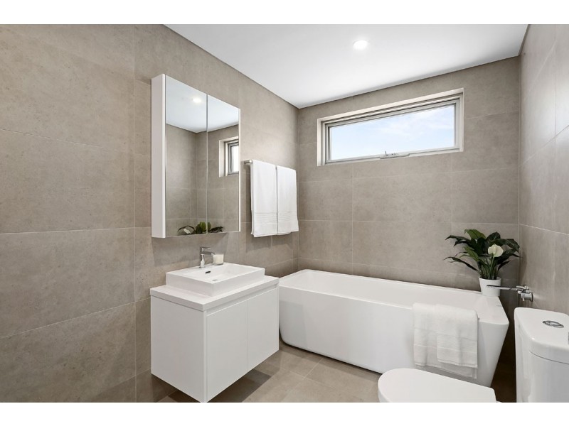 38 Russell Street, Russell Lea NSW 2046