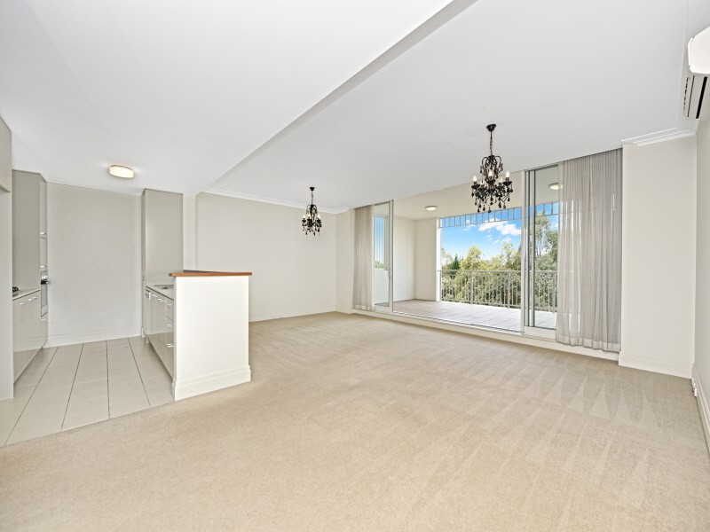 610/15-17 Peninsula Drive, Breakfast Point NSW 2137
