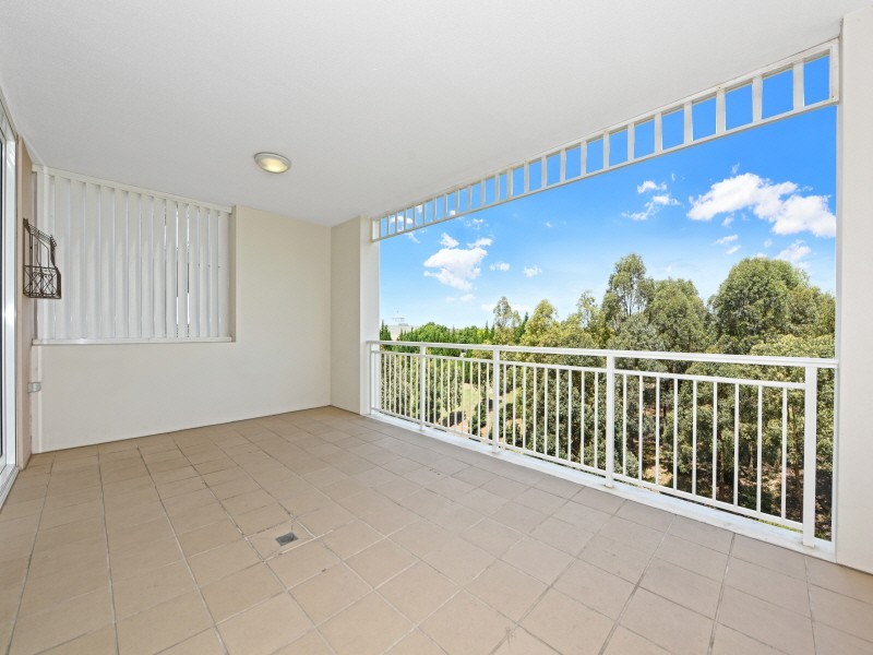 610/15-17 Peninsula Drive, Breakfast Point NSW 2137