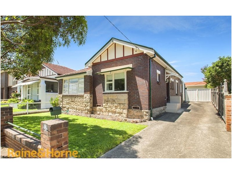 8 Walker Street, Canada Bay NSW 2046