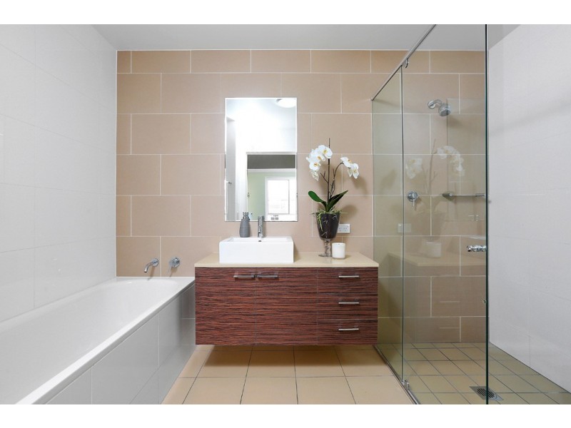 65/68 Village Drive, Breakfast Point NSW 2137