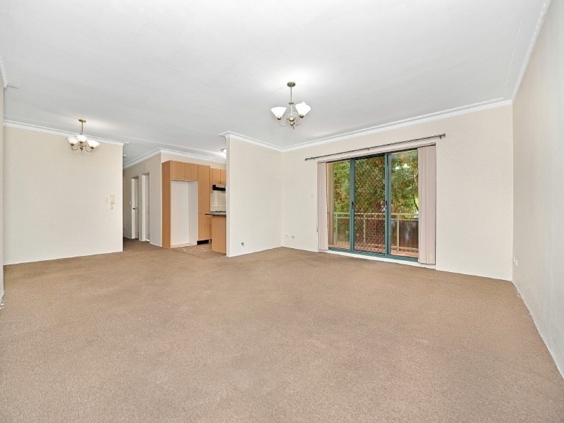 4/40 Chertsey Avenue, Bankstown NSW 2200