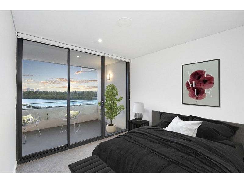 Ella 603/10 Hilly Street ‘Majors Bay’, Mortlake NSW 2137