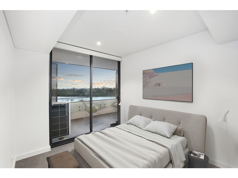 Ella 603/10 Hilly Street ‘Majors Bay’, Mortlake NSW 2137