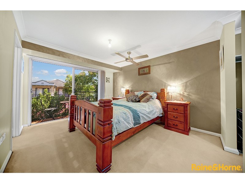 50 Charlton Drive, Liberty Grove NSW 2138