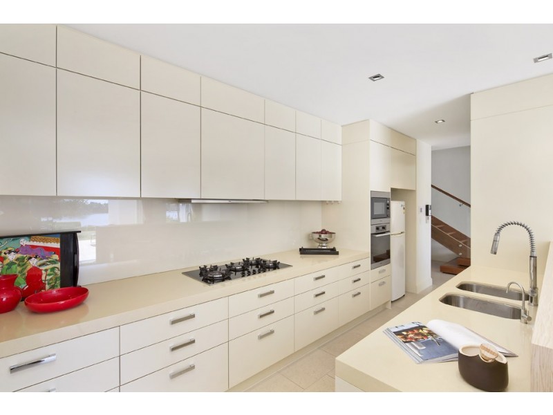 155 Peninsula Drive, Breakfast Point NSW 2137