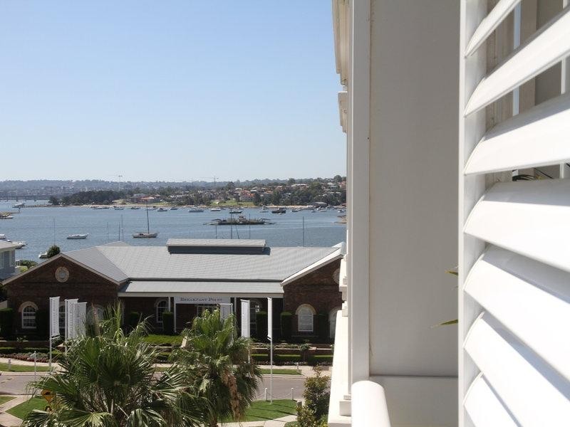 42/1 Palm Avenue, Breakfast Point NSW 2137