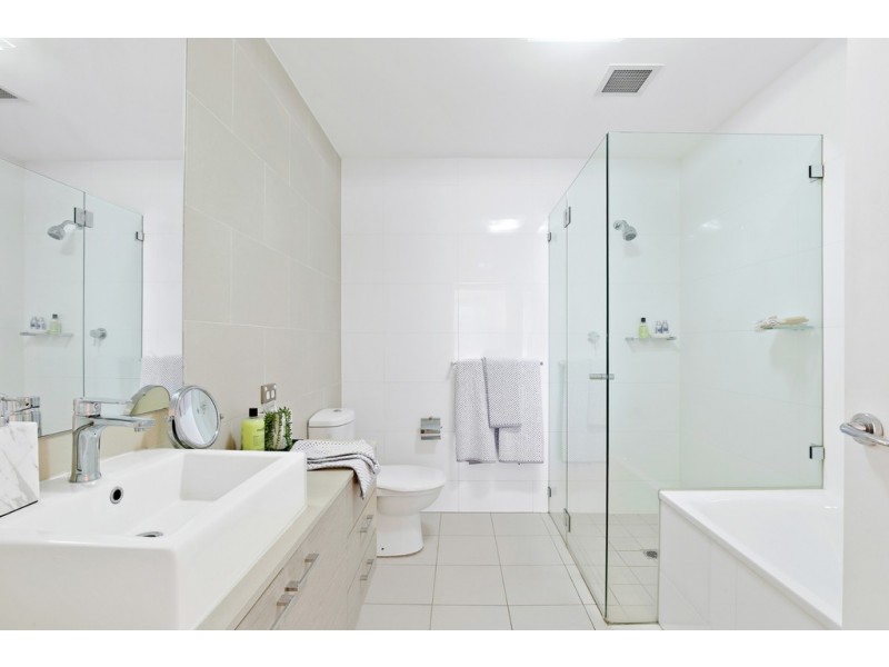 40/68 Village Drive, Breakfast Point NSW 2137