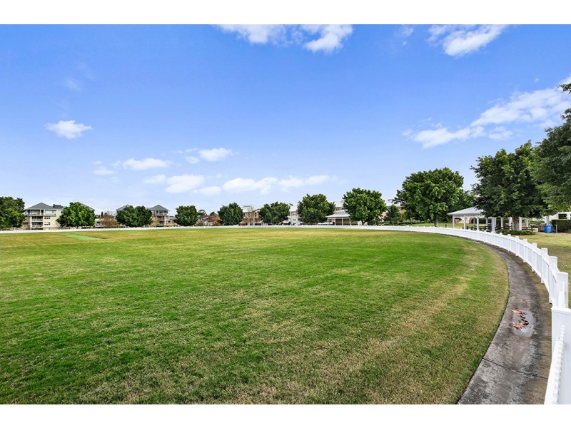 40/68 Village Drive, Breakfast Point NSW 2137