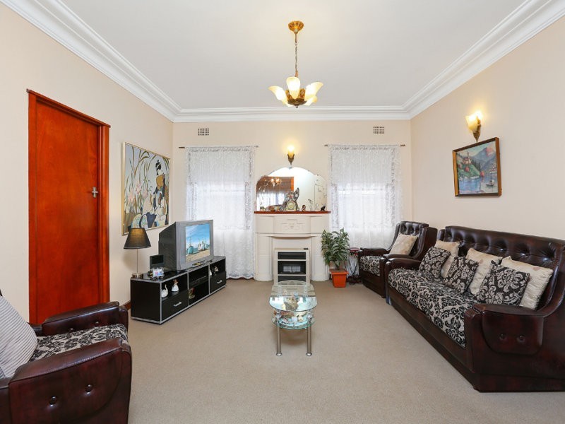 4 Duke Avenue, Concord NSW 2137