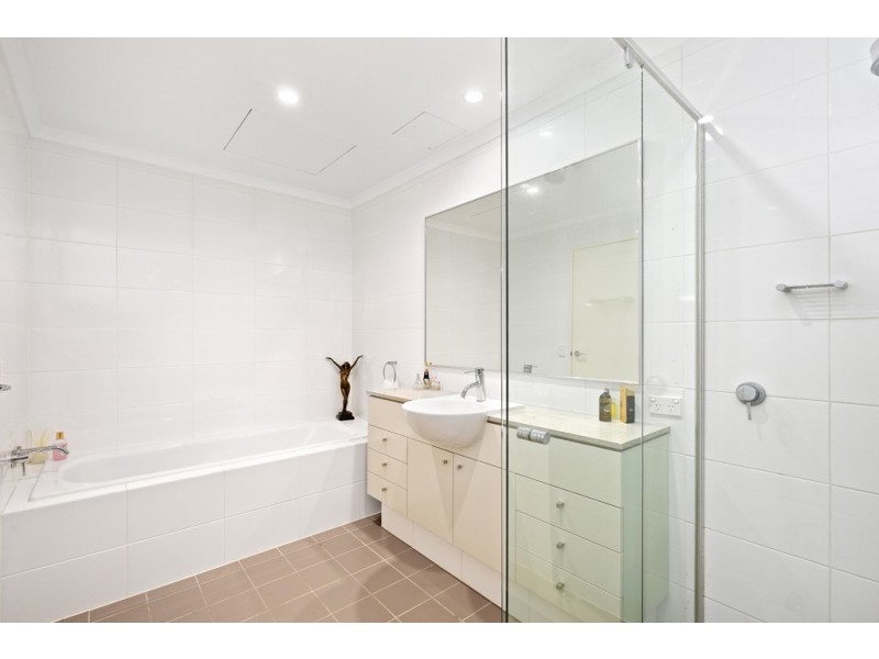 13/21 Peninsula Drive, Breakfast Point NSW 2137
