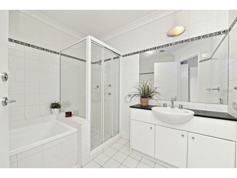 6/1 Bradley Place, Liberty Grove NSW 2138