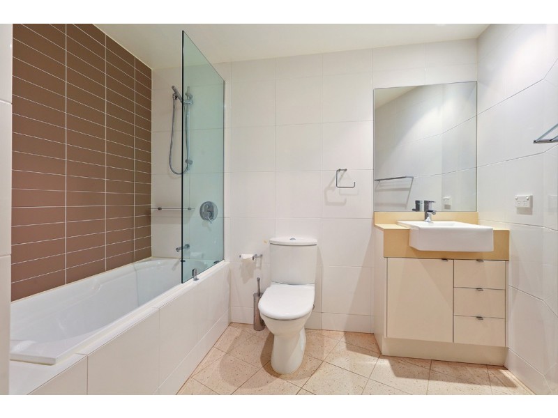 4 Amalfi Drive, Wentworth Point NSW 2127