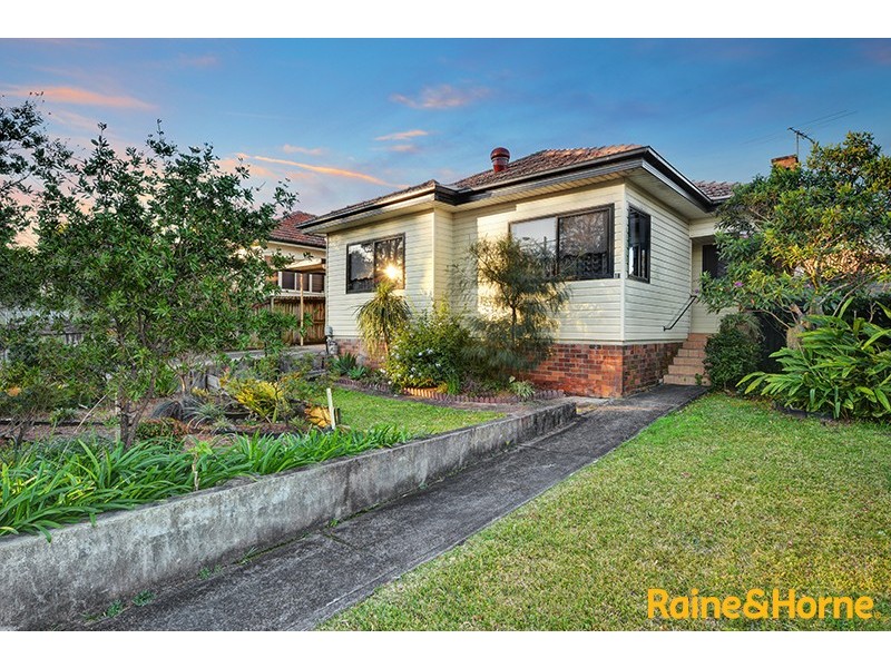 18 Adderton Road, Telopea NSW 2117
