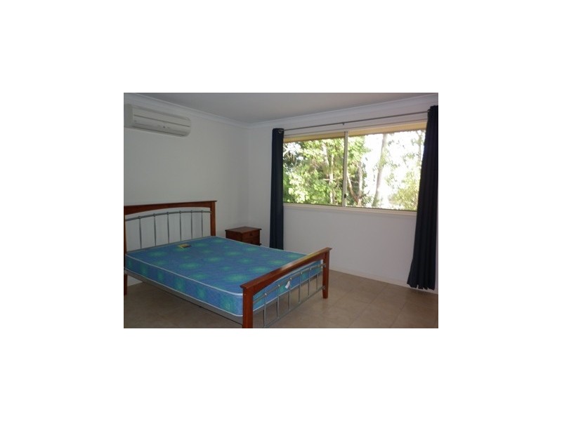 28 D REYNOLDS ST, Nebo QLD 4742