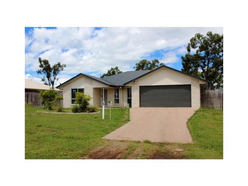 77 ST LAWRENCE STREET, Nebo QLD 4742