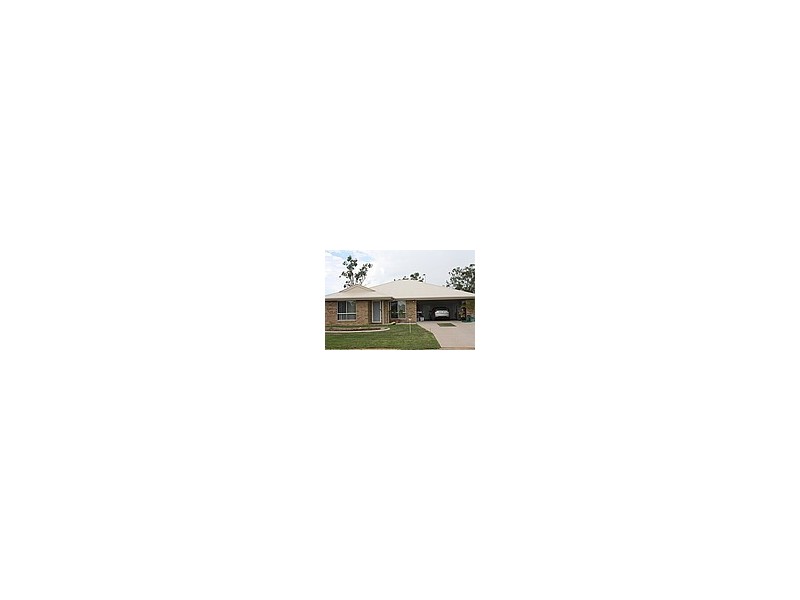 77 ST LAWRENCE STREET, Nebo QLD 4742