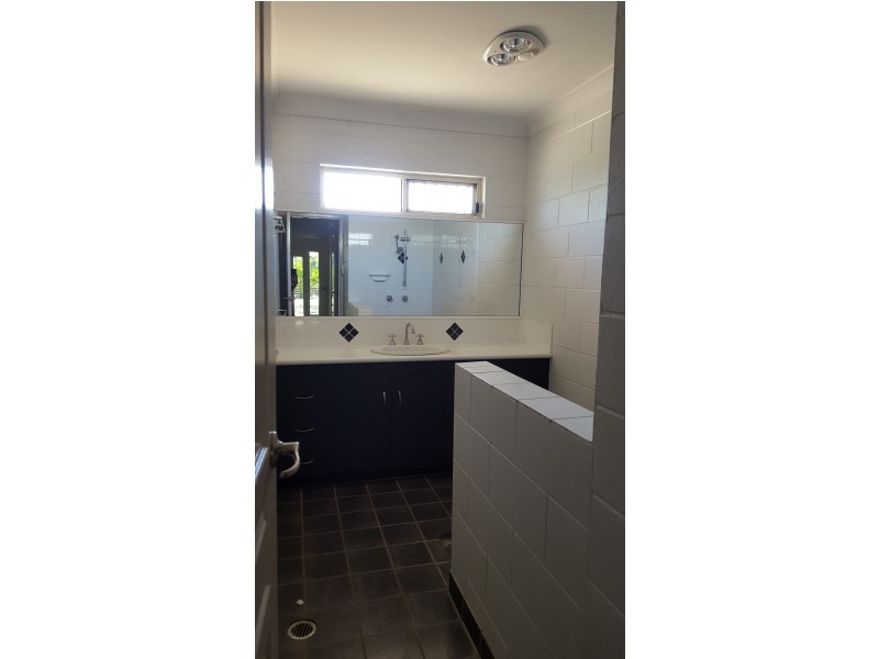 34 REYNOLDS STREET, Nebo QLD 4742