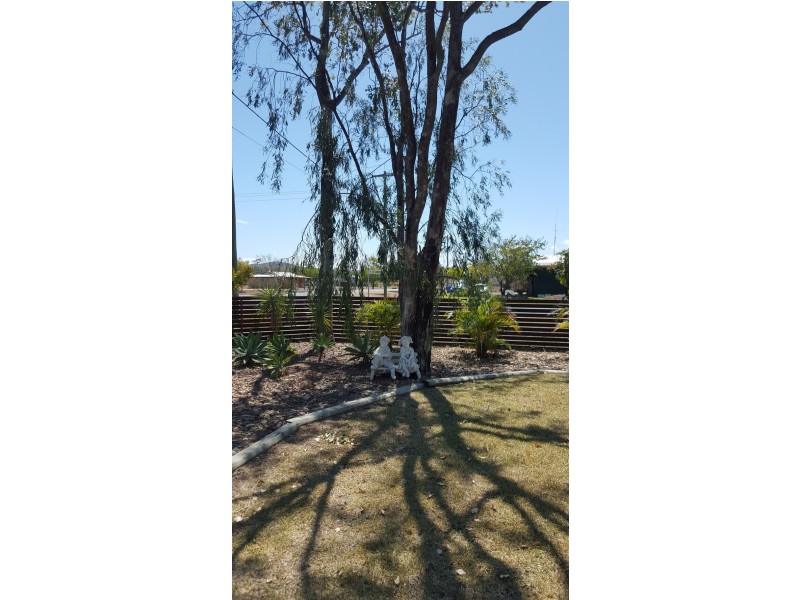 34 REYNOLDS STREET, Nebo QLD 4742