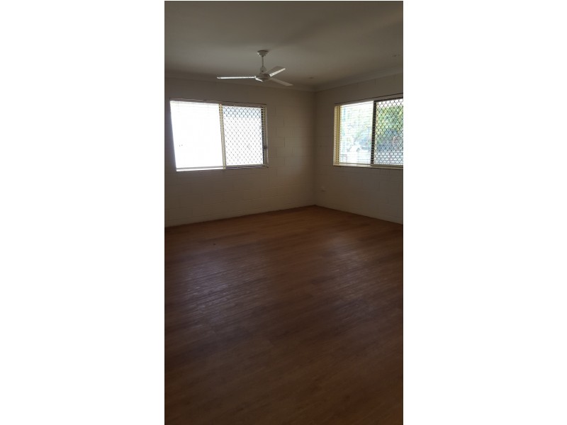 34 REYNOLDS STREET, Nebo QLD 4742