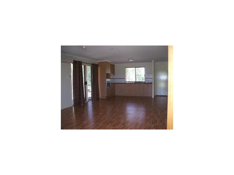 1 -4 CASSIA COURT, Nebo QLD 4742