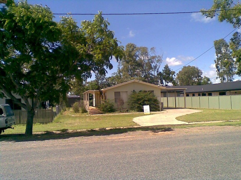 20 A Reynolds Street, Nebo QLD 4742