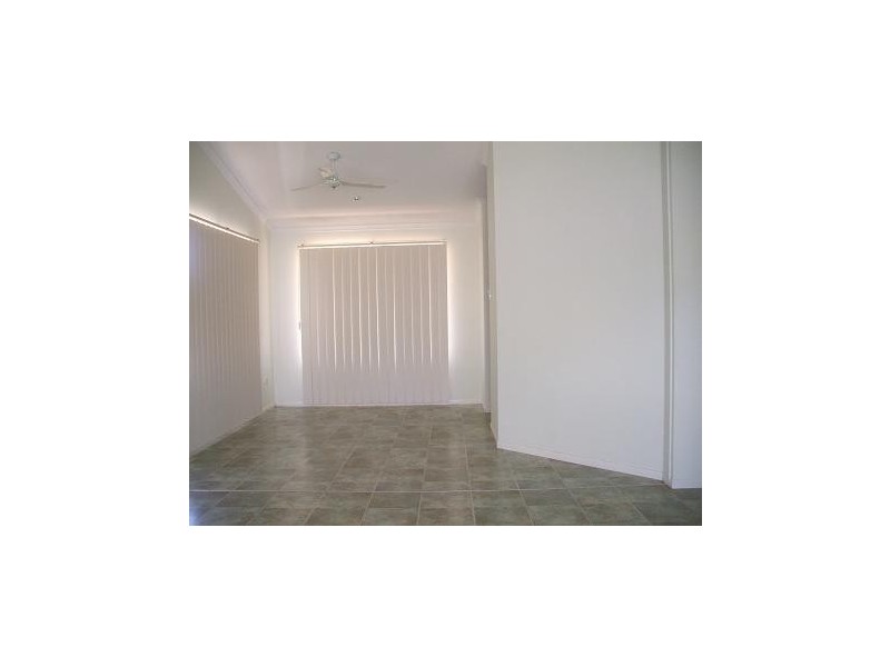 20 A Reynolds Street, Nebo QLD 4742