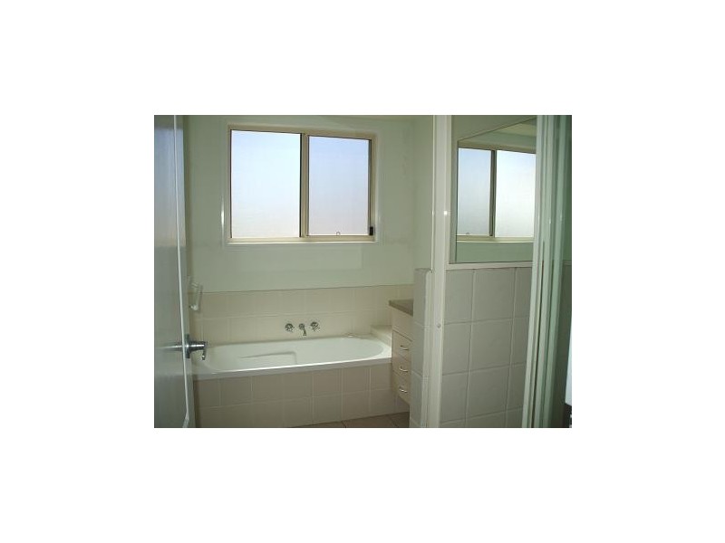 20 A Reynolds Street, Nebo QLD 4742