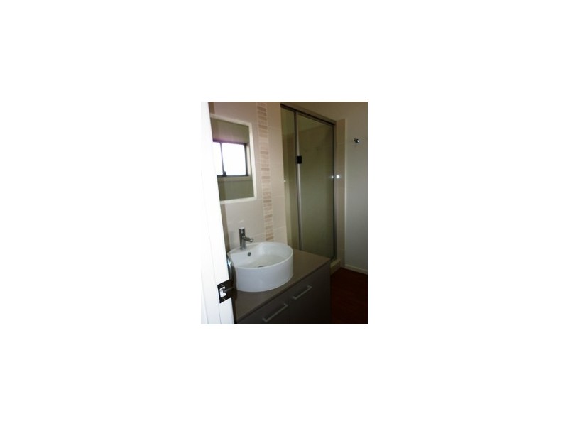 40 Oxford, Nebo QLD 4742