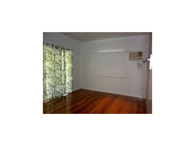 22 SUTTOR STREET, Nebo QLD 4742