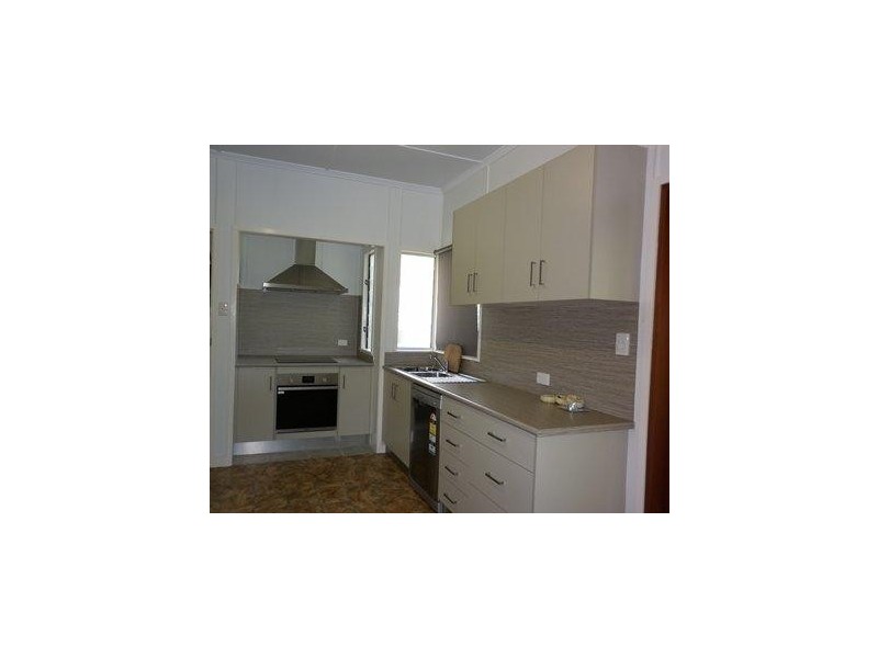 22 SUTTOR STREET, Nebo QLD 4742