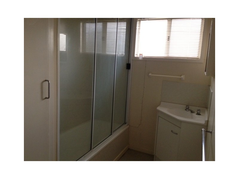 19 B  Baker Street, Nebo QLD 4742