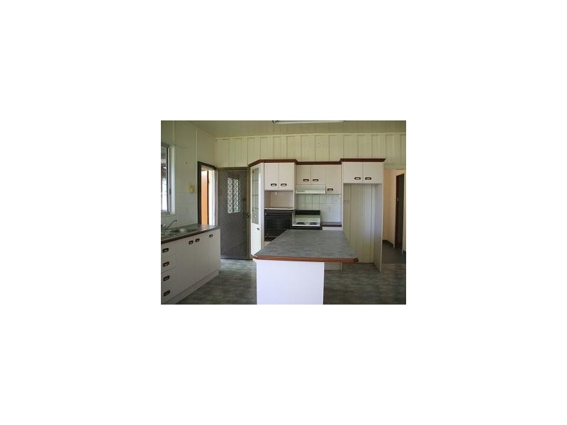 37 WILKIN ST, Nebo QLD 4742