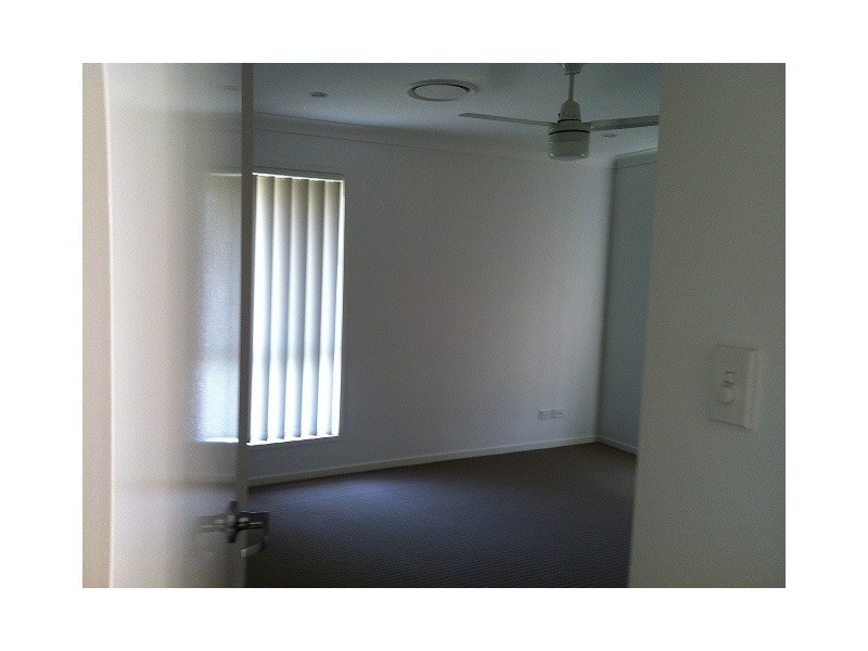 39 B  St Lawrence Street, Nebo QLD 4742