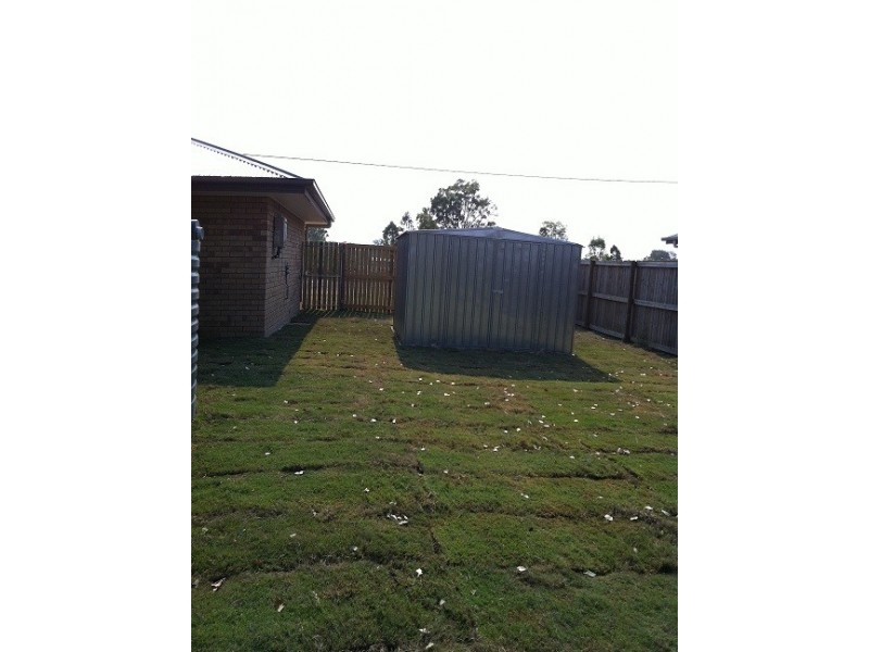 39 B  St Lawrence Street, Nebo QLD 4742