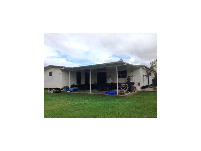 2 DENISON STREET, Nebo QLD 4742