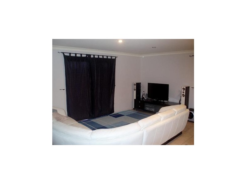 7 CASSIA COURT, Nebo QLD 4742