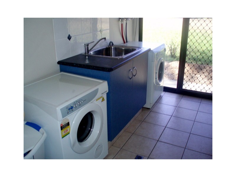 7 CASSIA COURT, Nebo QLD 4742