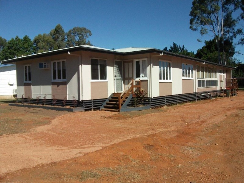 23 Monash Crt CLERMONT, Nebo QLD 4742