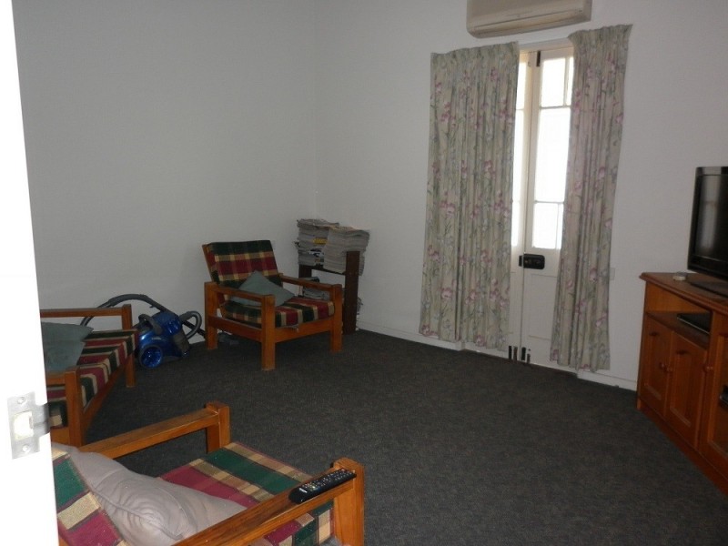 9 Oxford Street, Nebo QLD 4742