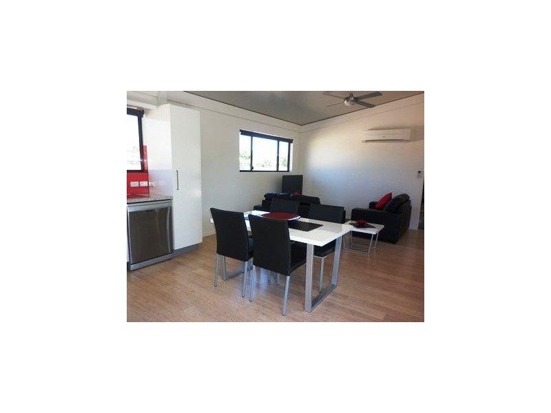 27 Kemmis, Nebo QLD 4742