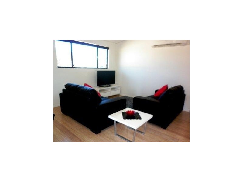 27 Kemmis, Nebo QLD 4742
