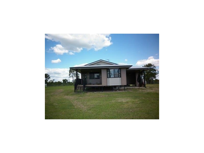 8 PEAK DOWNS HIGHWAY, Nebo QLD 4742