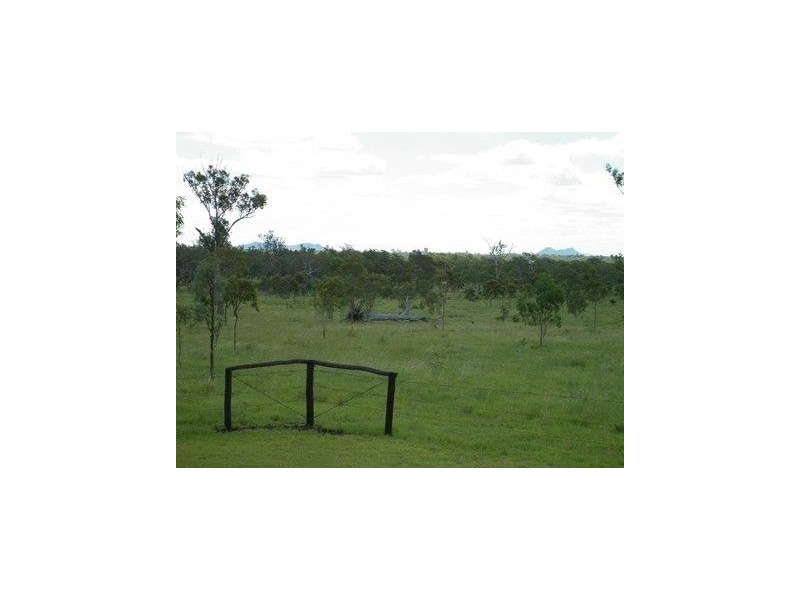 8 PEAK DOWNS HIGHWAY, Nebo QLD 4742