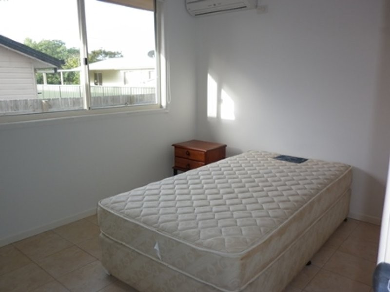 28 REYNOLDS ST, Nebo QLD 4742