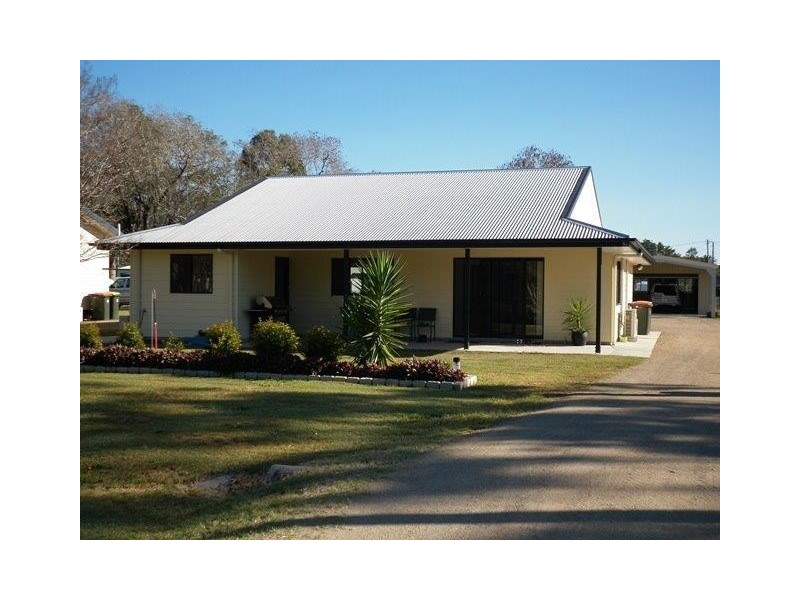 5 BAKER STREET, Nebo QLD 4742