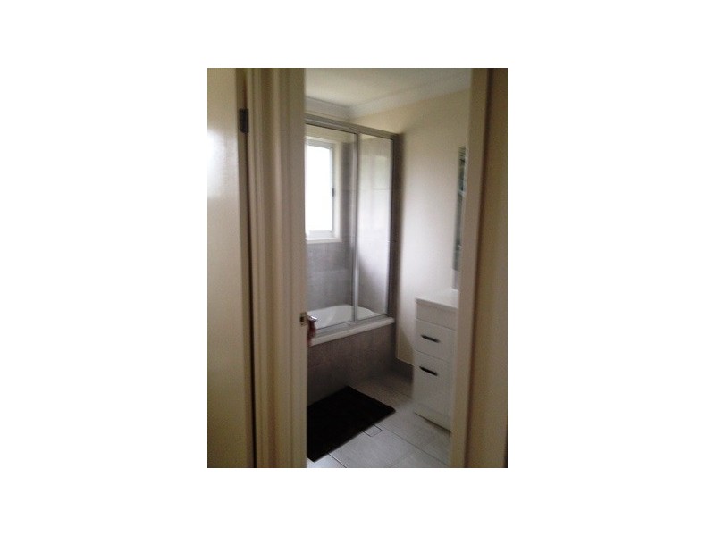 10 Trimmer Street, Nebo QLD 4742