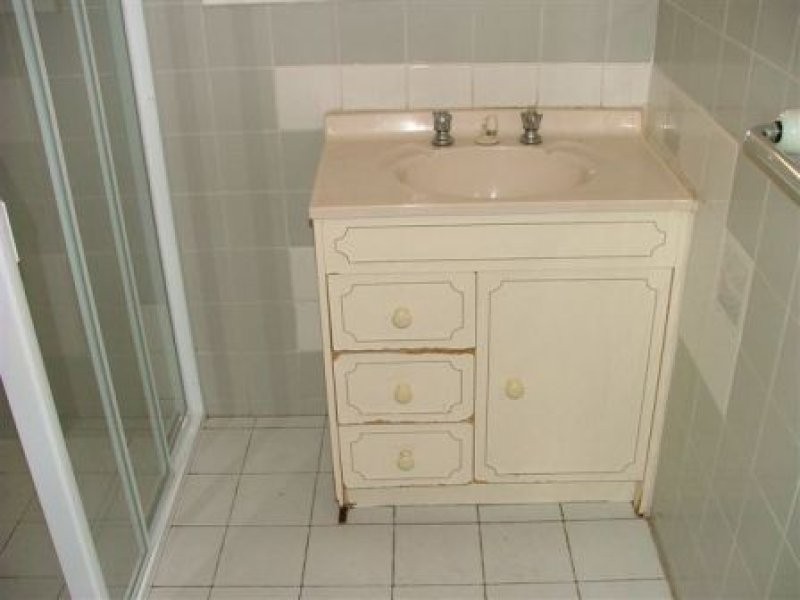 35B Odin Road, Innaloo WA 6018